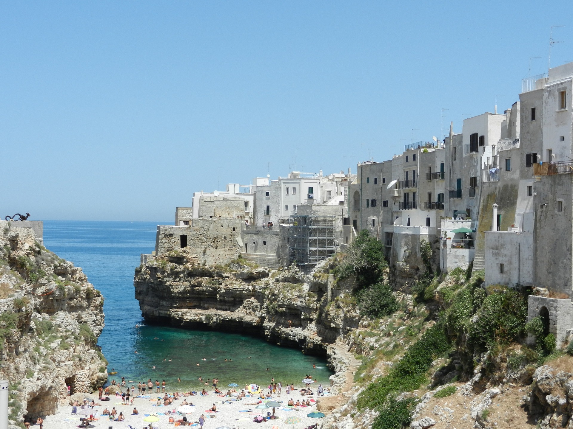 puglia-gf9ded10e6_1920.jpg